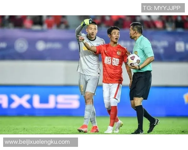 蓉城双线作战压力大 韦世豪伤病恢复慢于预期影响球队表现